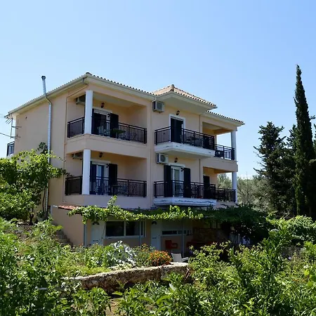 Despoina Tsoukaládhes