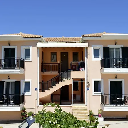 Despoina Tsoukaládhes